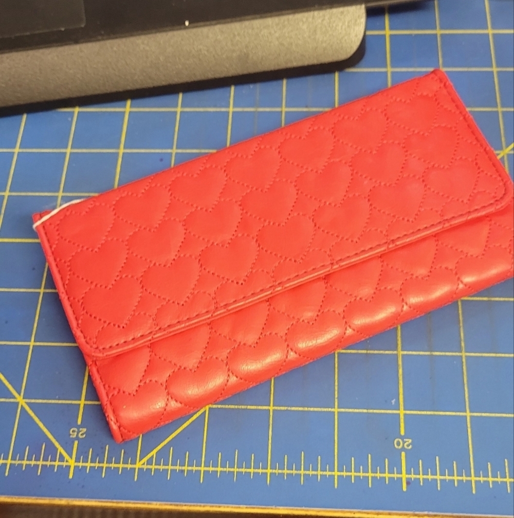 Red Quilted Heart 7x4 Clutch New